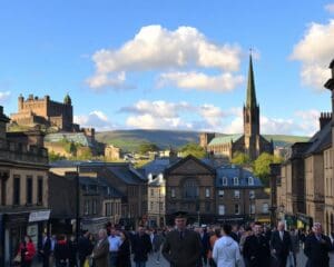 Welche Sehenswürdigkeiten bietet Edinburgh?